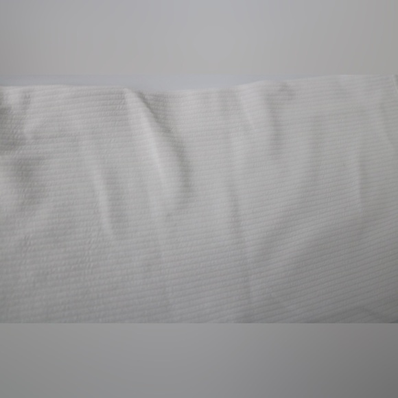 NWT- Lululemon Ribbed Softstreme Zip-Leg HR Crop 25" in white, size 10. - Picture 5 of 11